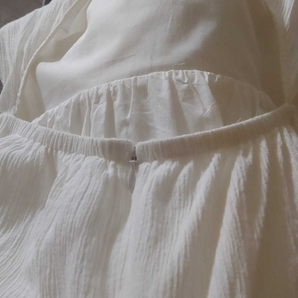 Reformation Chicago dress NWOT - Ivory, size 4 - Picture 9 of 13